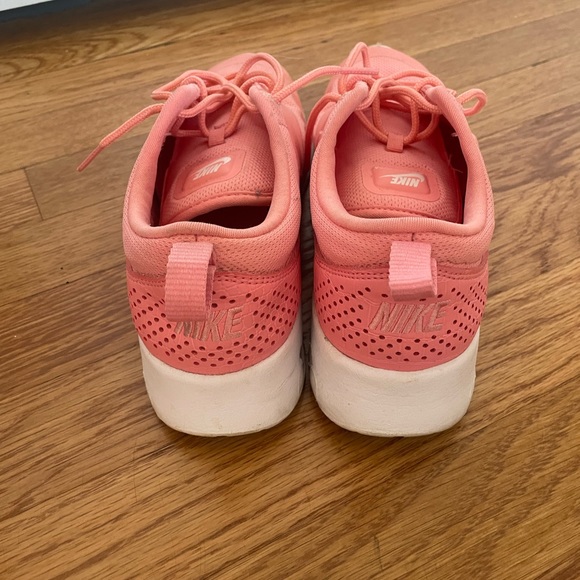 Nike Air Max Thea size 8.5 Women’s - Picture 3 of 4